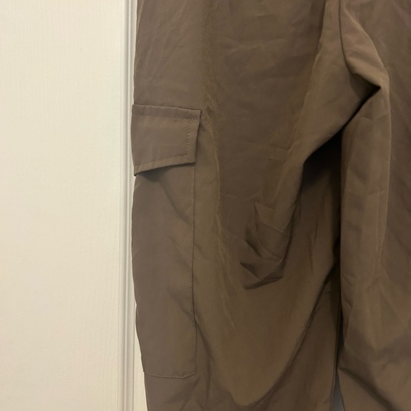 Women’s Ardene Brown Cargo Jogger Pants – Size Small - Picture 3 of 5